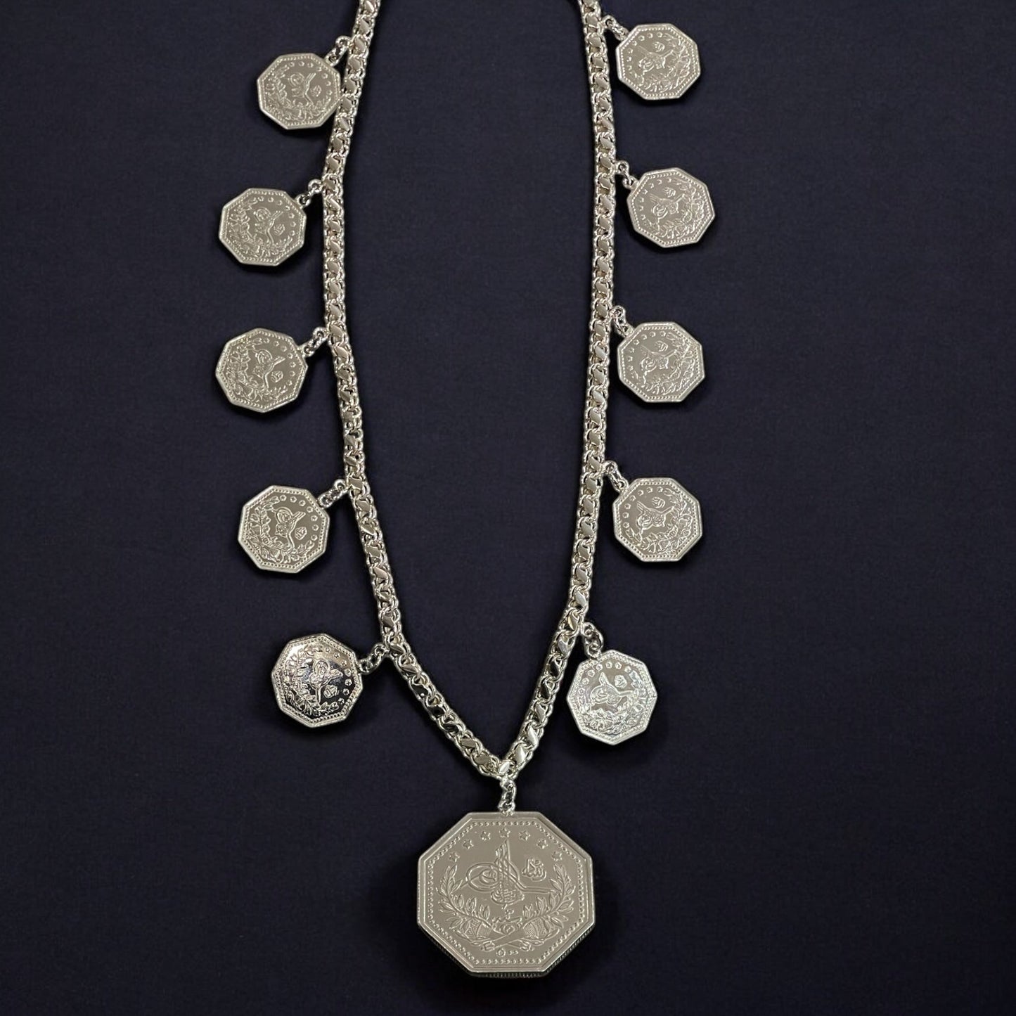 قلادة مخمس مع أنصاص ليرات أصلية فضة نسائي عيار 925