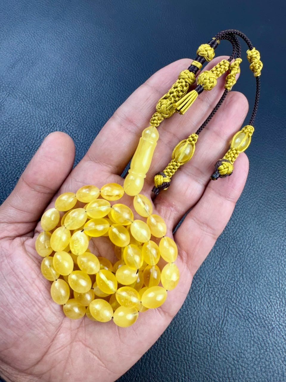 مسباح كهرمان كالينغرادي
