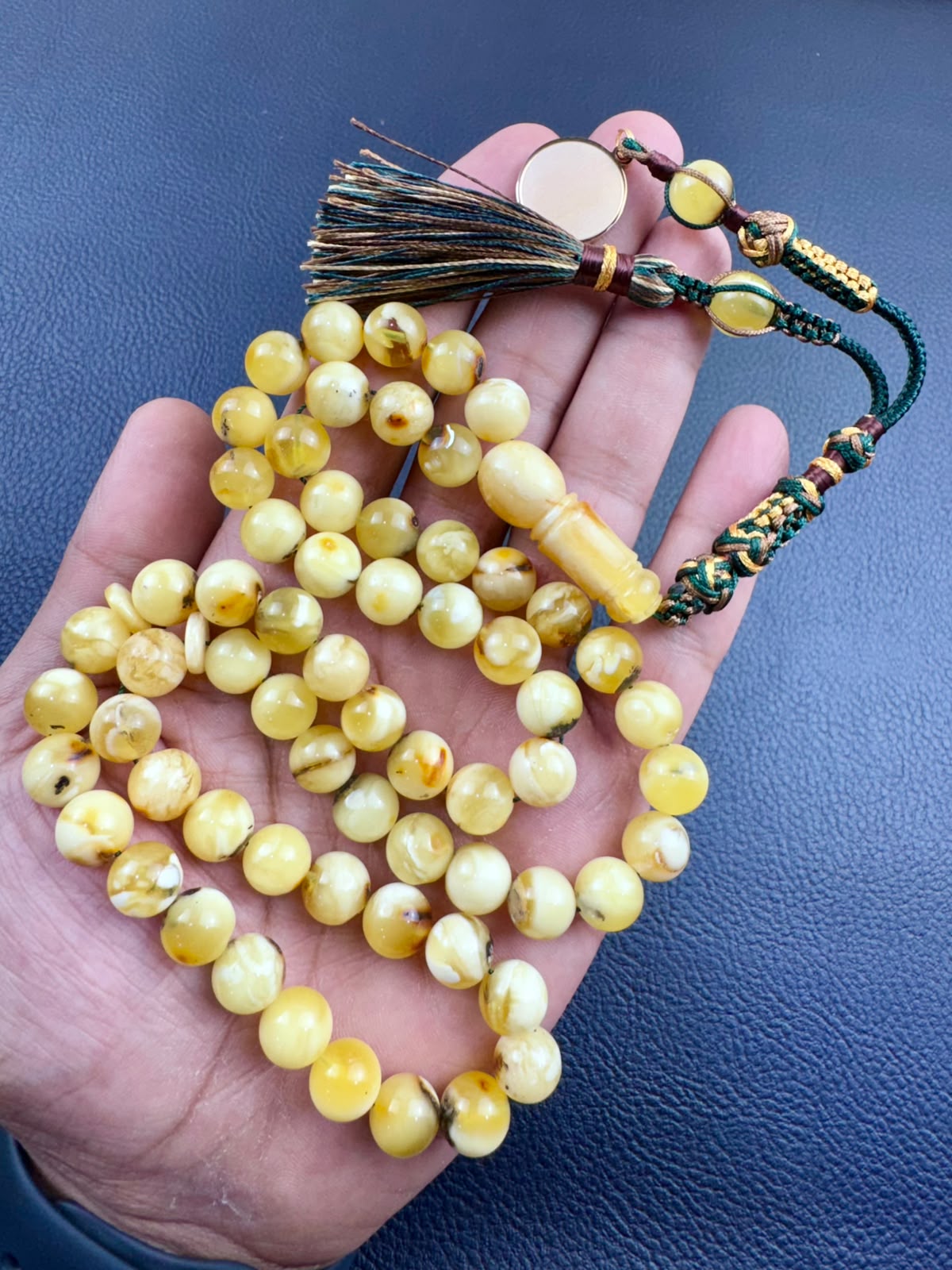 مسباح كهرمان شوائب طبيعي