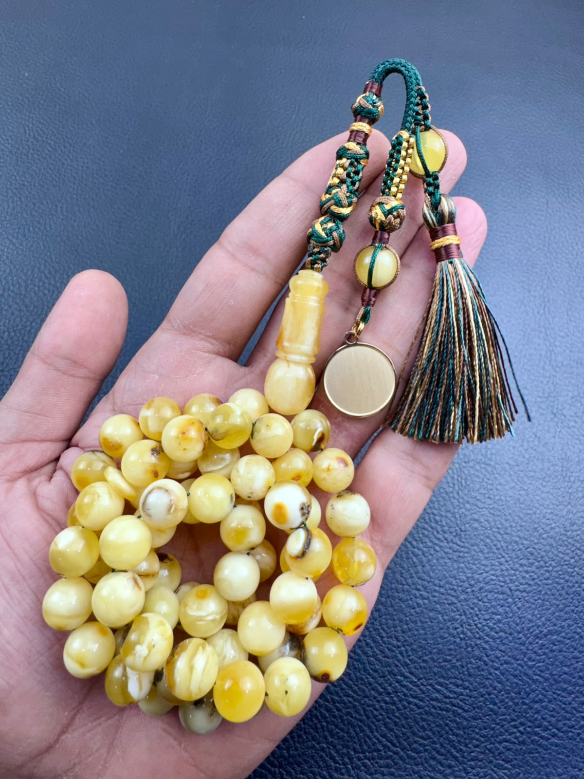 مسباح كهرمان شوائب طبيعي